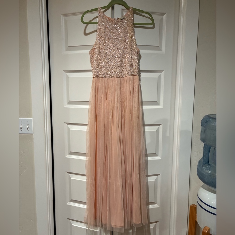 Elegant Pink Sleeveless Gown